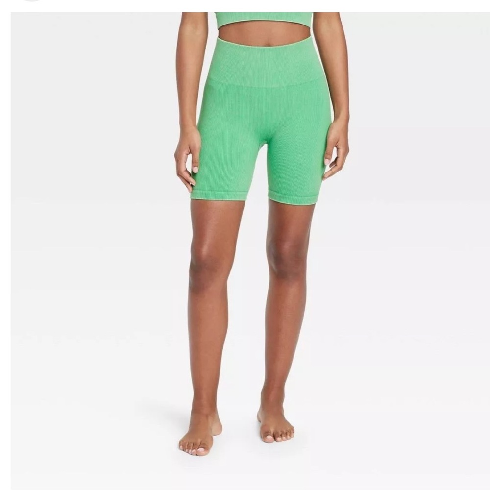 NWOT - High-Rise Ribbed Seamless Bike Shorts 6" - JoyLab™ Mint Green M